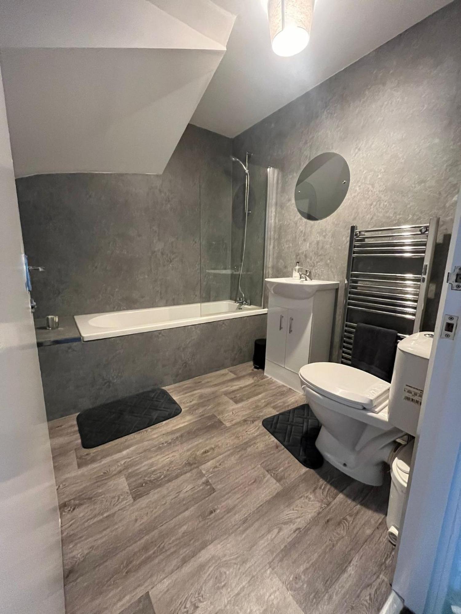 The M Rooms At 144 Kirk of Shotts Buitenkant foto